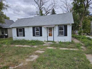  Small Town Fixer Upper ~ SOLD